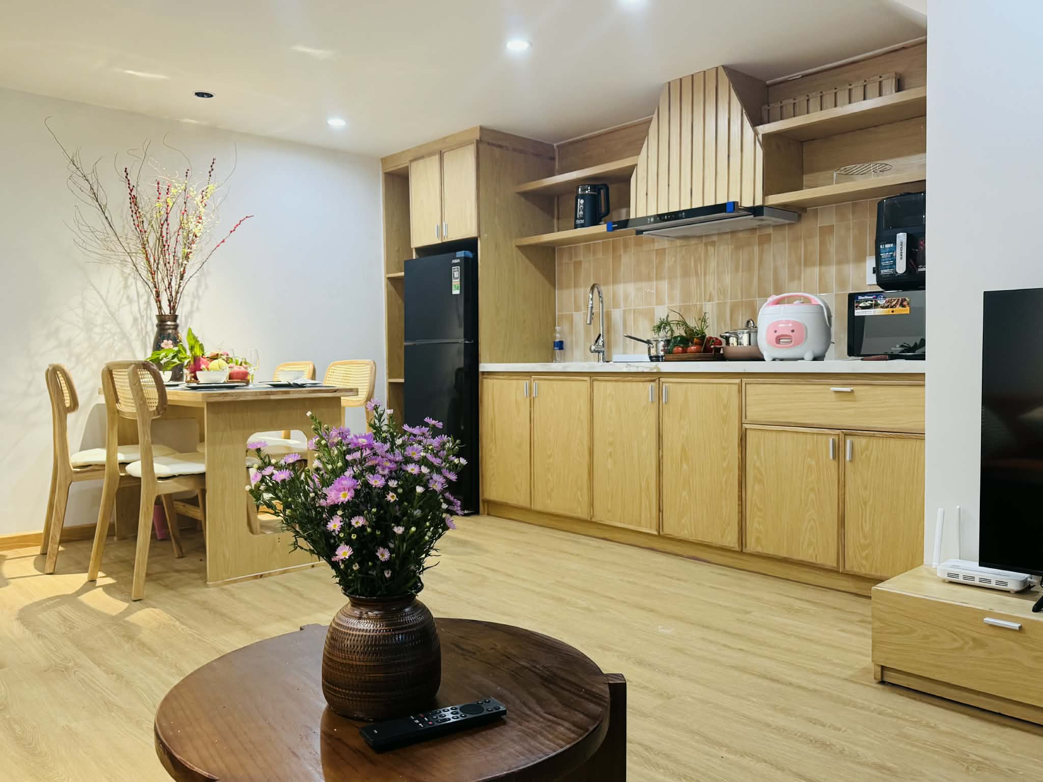 Oristay House kitchen and living area